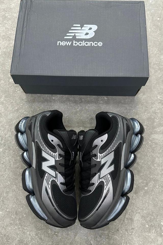 New Balance Abzorb 2000